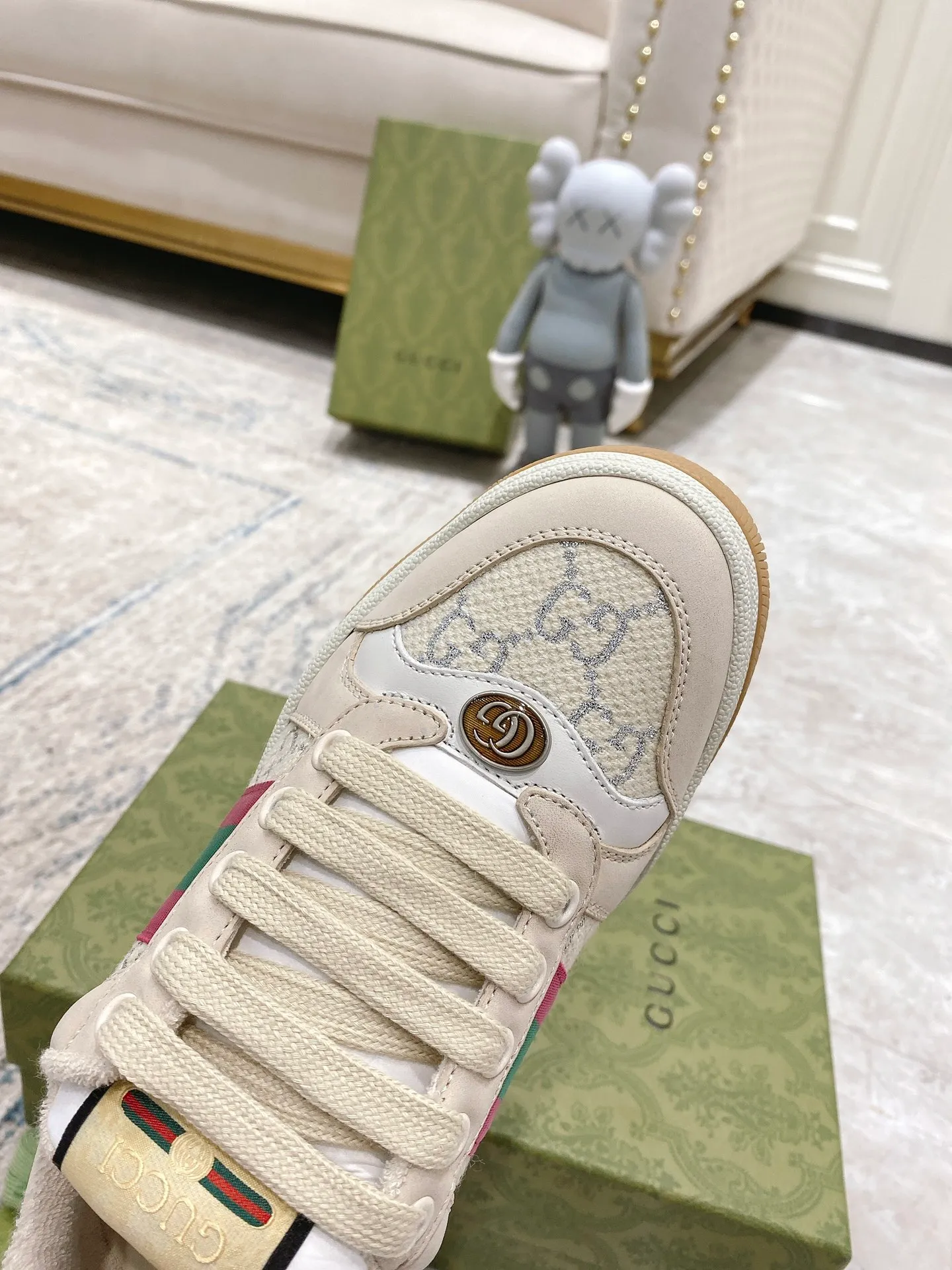 Gucci - Newly upgraded Gucci dirty shoes for couples 👫 2022 early spring new style... GG series distressed casual dirty shoes for the catwalk ⚠️⚠️ Original development and purchase level version... Metal double G crystal cylindrical logo... Gucci original pattern webbing... Exclusive color rubbed cowhide fabric, original terry cloth is delicate, soft and more comfortable and breathable, privately stamped two-color original TPU outsole (lower layer is wider, upper layer is narrower) Ready stock, matching packaging... 35-40/39-44 regular size 💰Female style 290 💰Male style 290